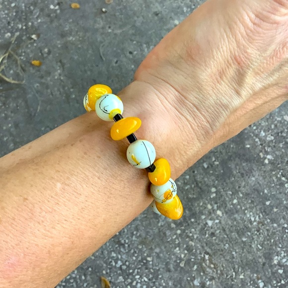 Handmade beaded bracelet - Picture 3 of 6